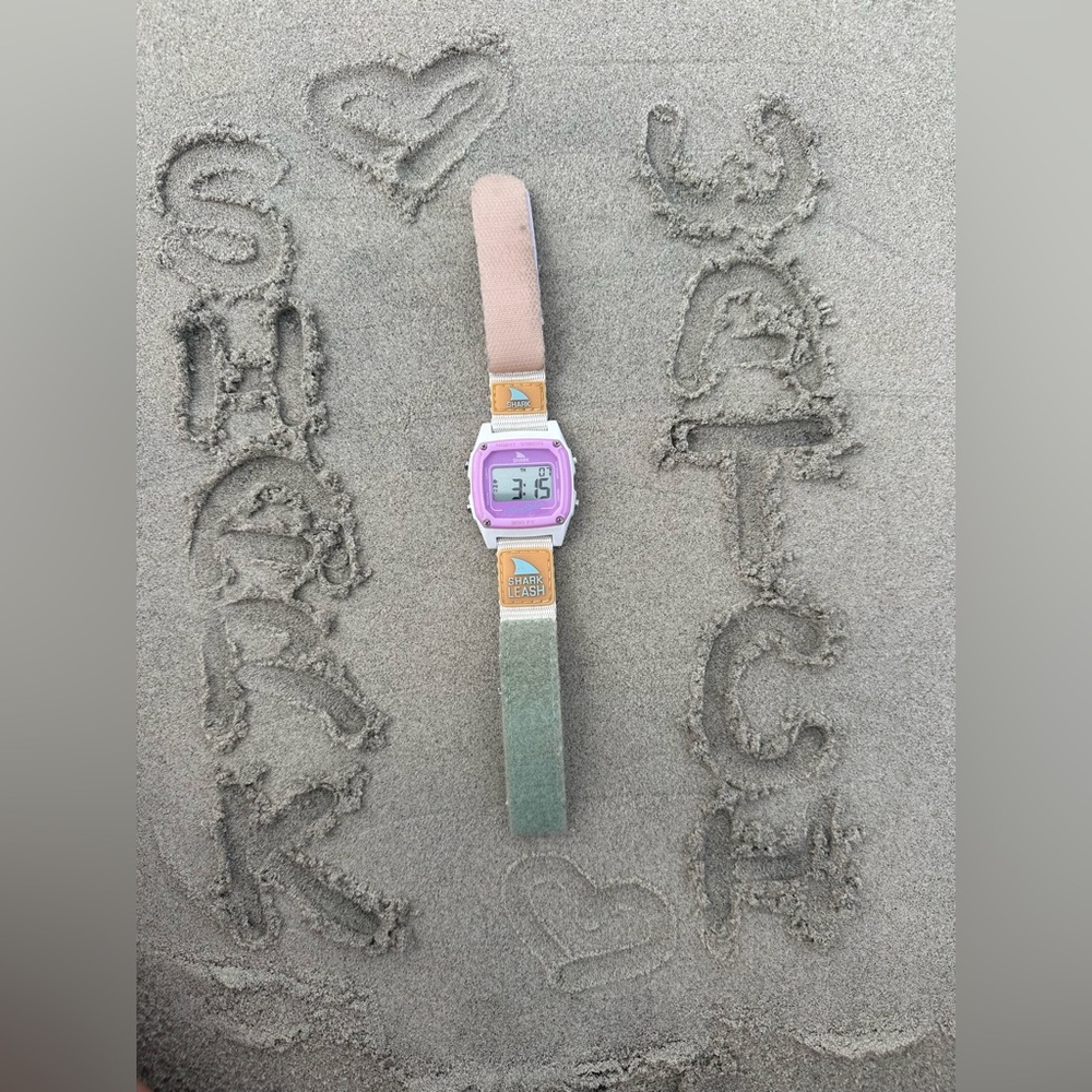 Freestyle Shark Leash Watch in Purple and Blue